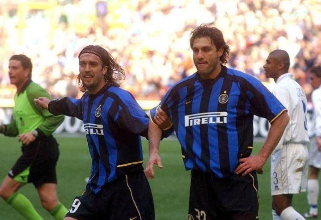 足球英超球队内部录像流出，球员争吵曝光