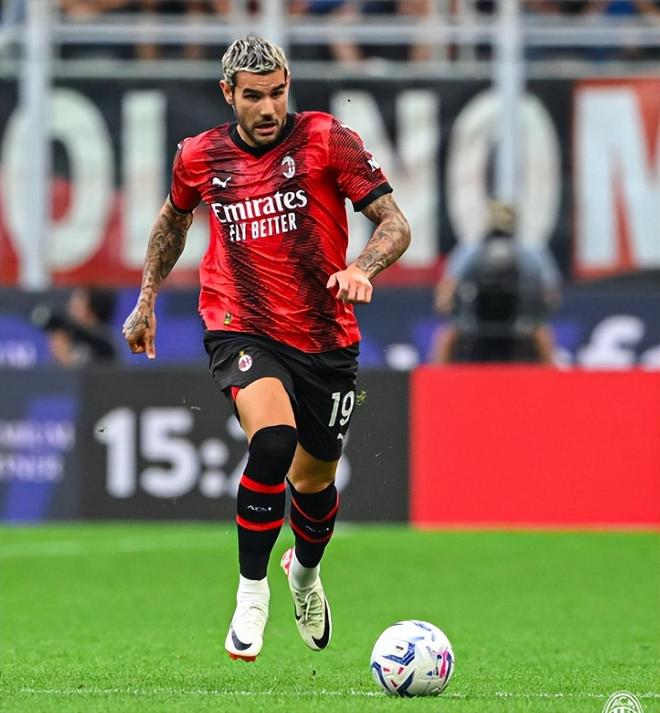 格外耀眼，百度地图APP搜“泰州”会出现“泰州总冠军”字样