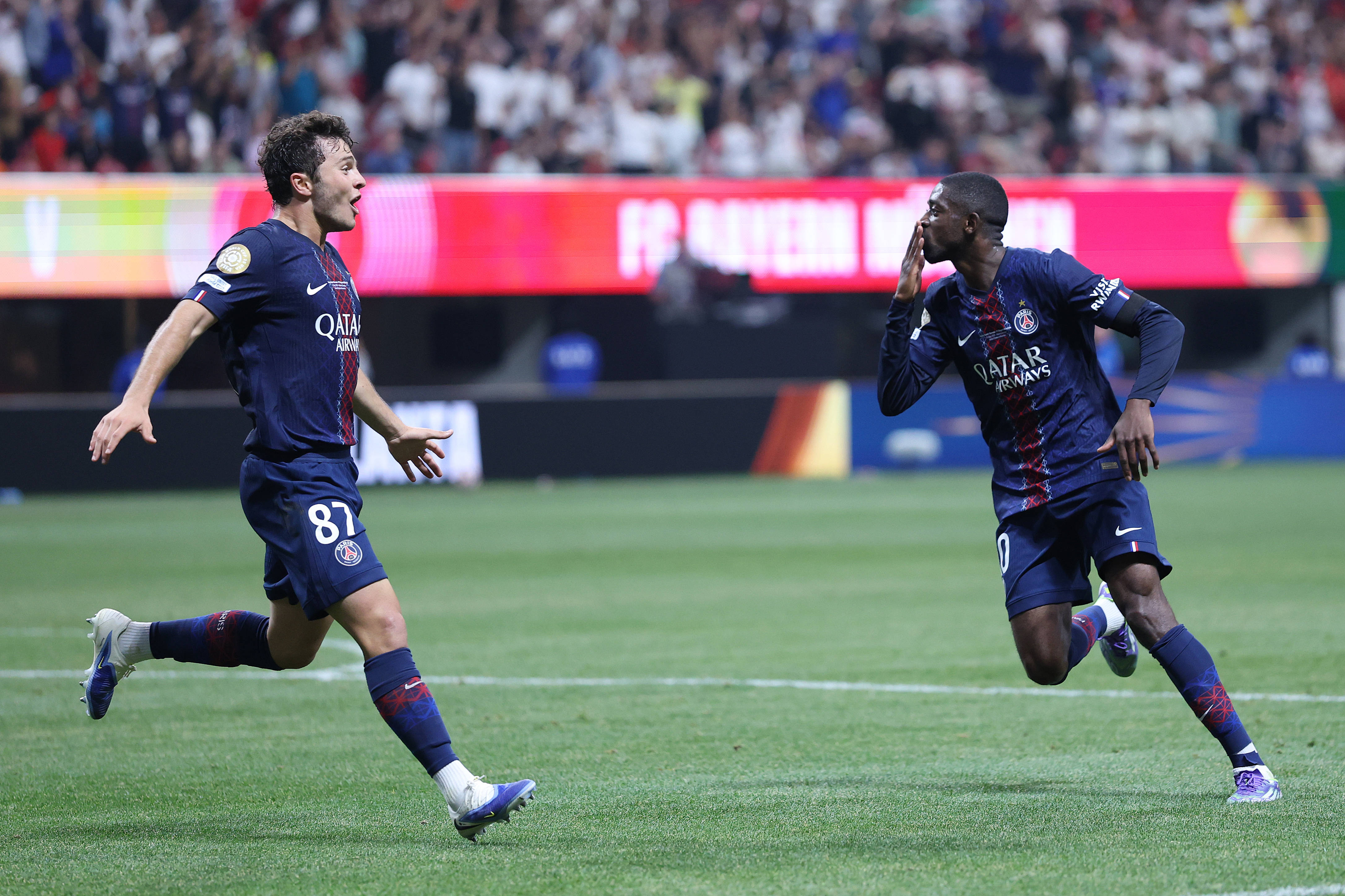 曼晚：利用大数据推算，最适合曼城右后卫位置的人选是埃纳