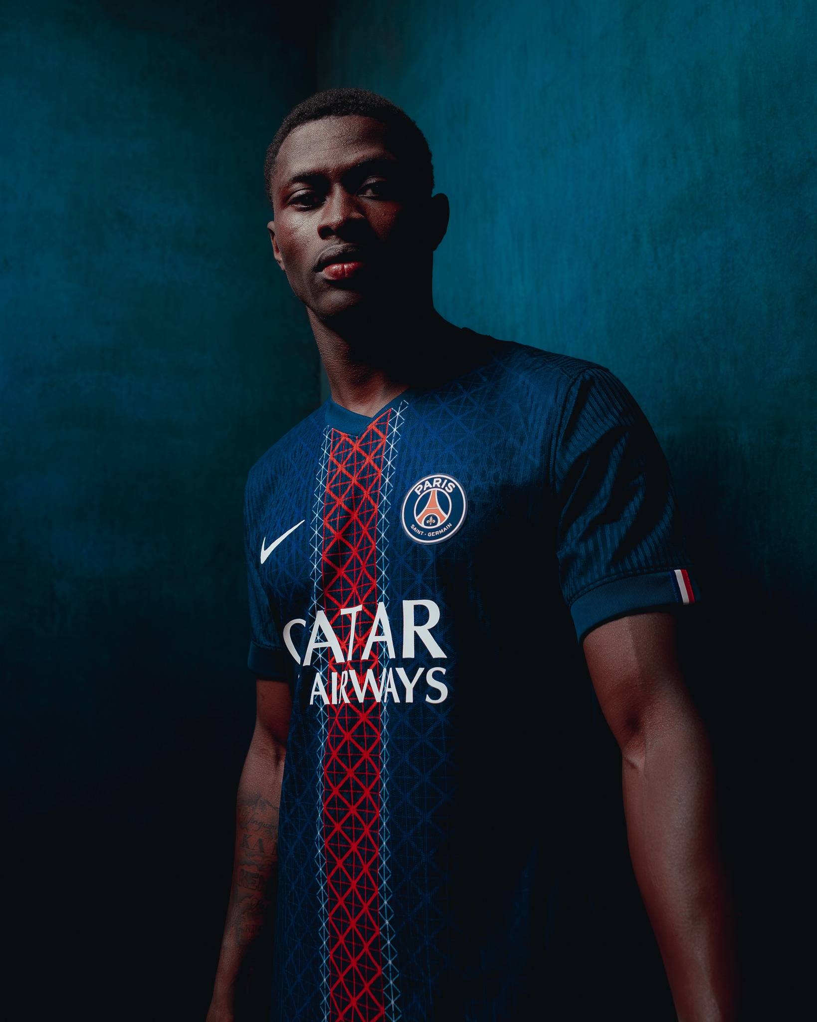 球迷：这球把我看乐了