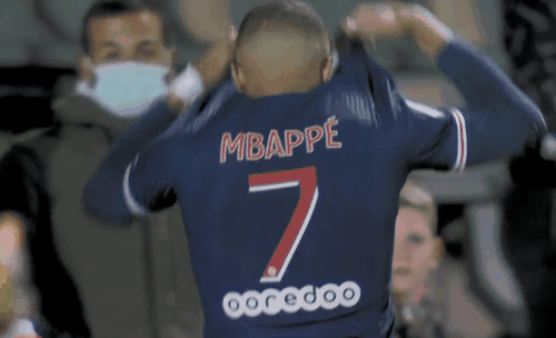 迈克·布朗：哈特整晚防字母哥都非常拼，唐斯进攻篮板很关键