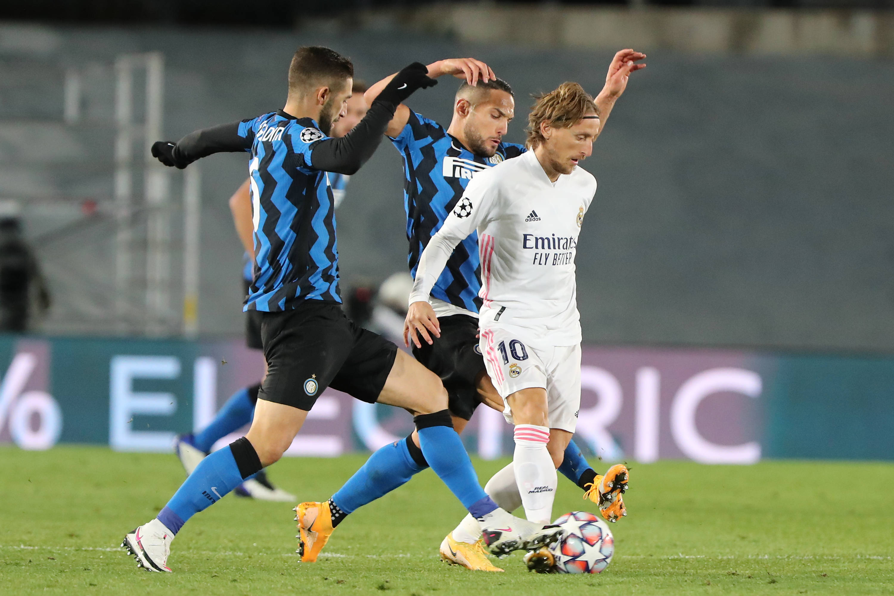 卡尔：开局不顺利但结果不错，想要达到梅西水平还有很长的路（卡尔：起步不顺收官尚佳，距离梅西水准仍有漫长路要走）