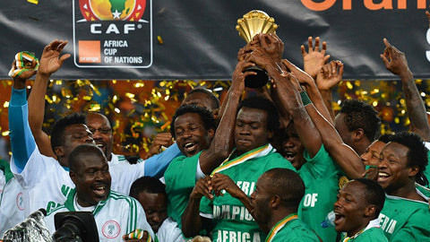 官方：AC米兰续约萨勒马科尔斯，新合同有效期至2031年（官方：AC米兰与萨勒马科尔斯完成续约，合同至2031年）