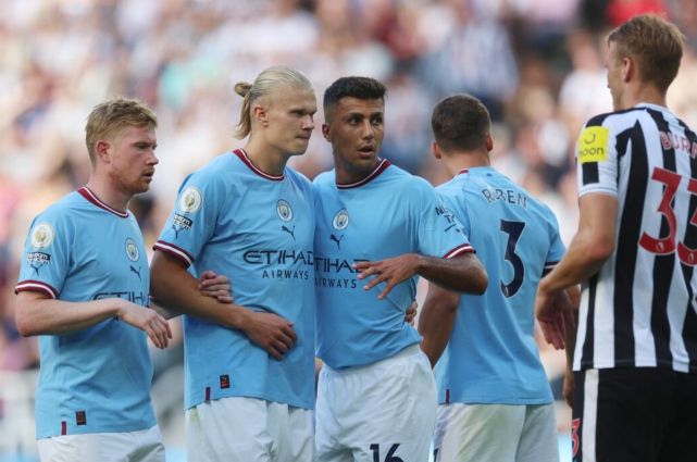 2025／26赛季英超：英超首尾大战来袭！阿森纳vs狼队（2025／26赛季英超焦点战：榜首VS垫底，阿森纳对阵狼队）