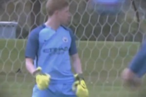 一河南球迷三轮车骑行19天，从郑州前往苏州观看足协杯决赛（河南球迷骑三轮19天自郑州赶赴苏州，只为见证足协杯决赛）