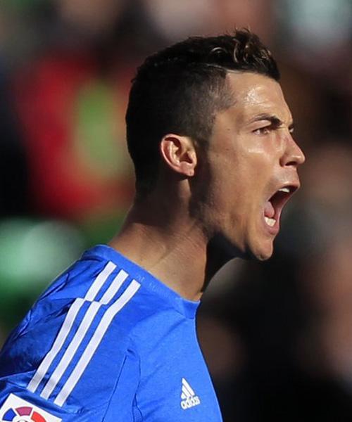 诺里斯和勒克莱尔先后进站换胎，诺里斯出站后暂列第9