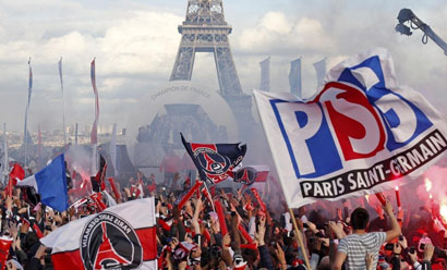 马丁内斯：昨天训练后B费让内维斯主罚任意球；更衣室氛围很好